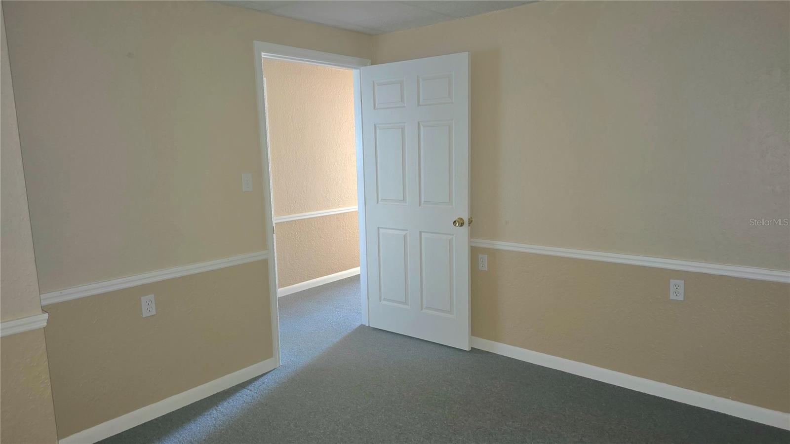 530 US-41-BYP #17B, VENICE, FL — photo 14