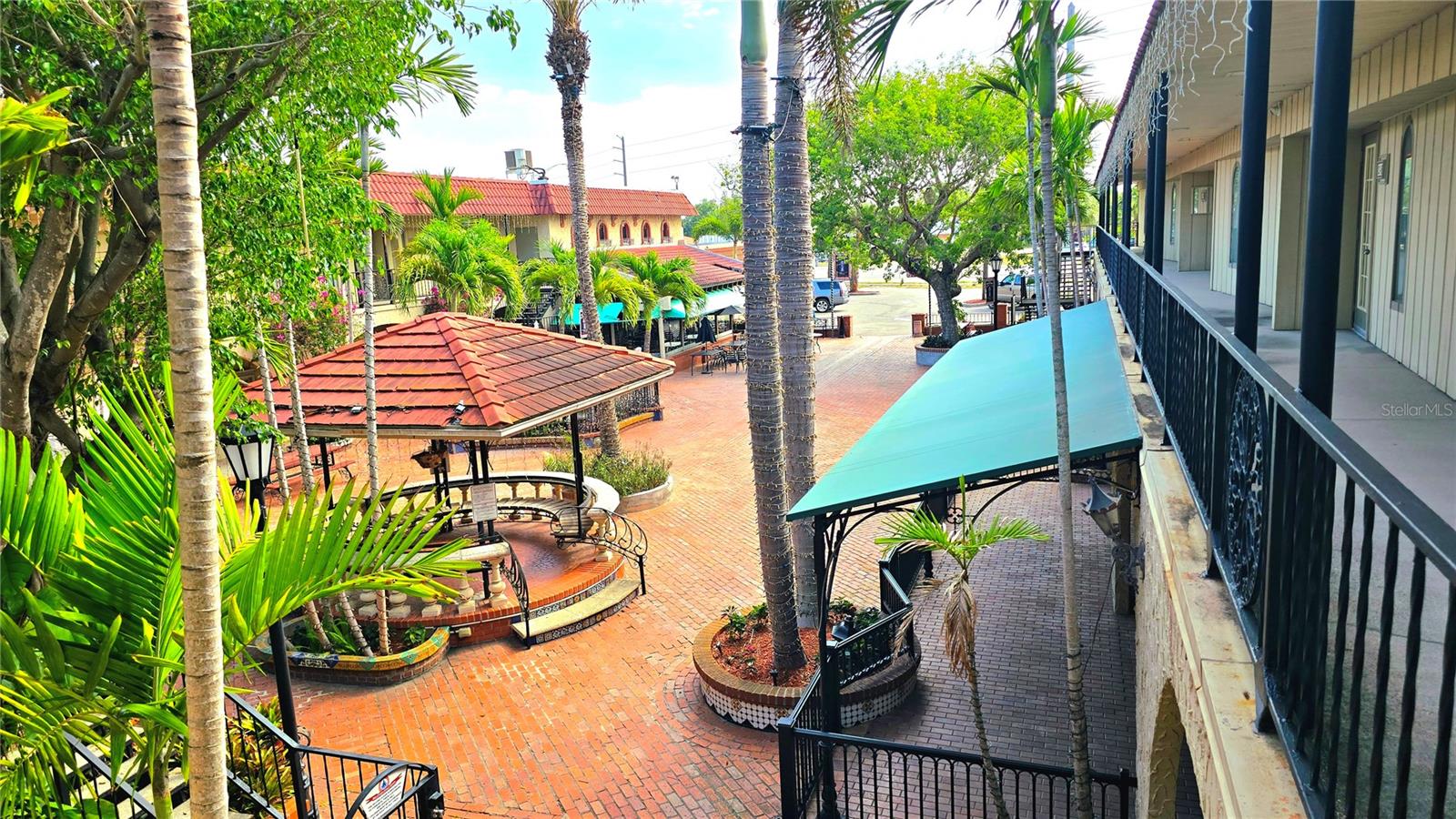 530 US-41-BYP #17B, VENICE, FL — photo 25