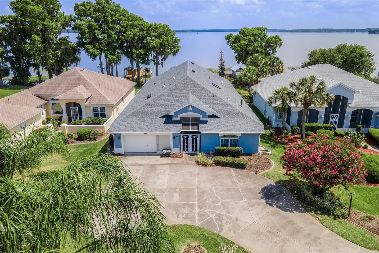 6274 SAILBOAT AVE, TAVARES, FL