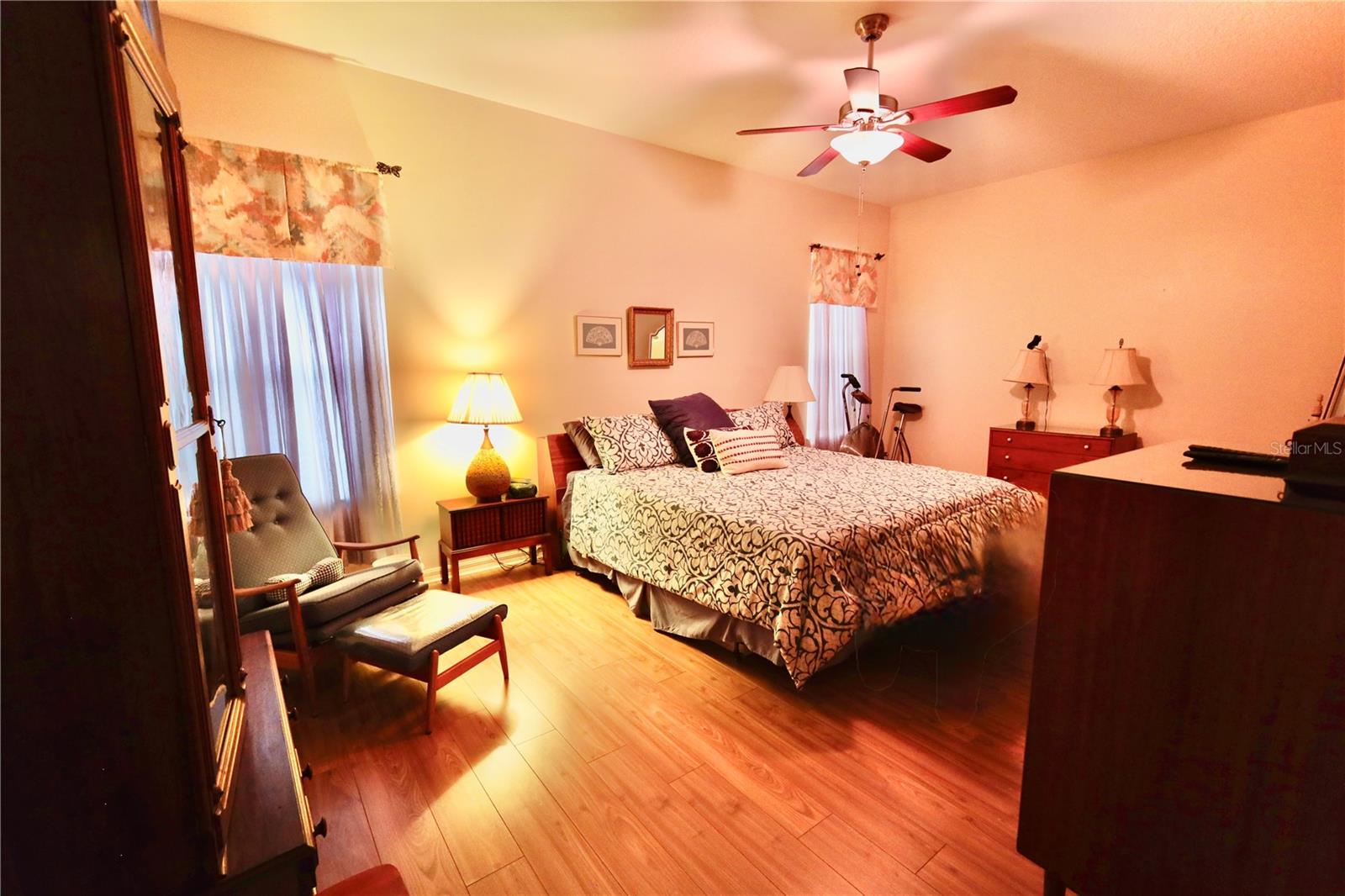 532 CARRERA DR, LADY LAKE, FL — photo 10