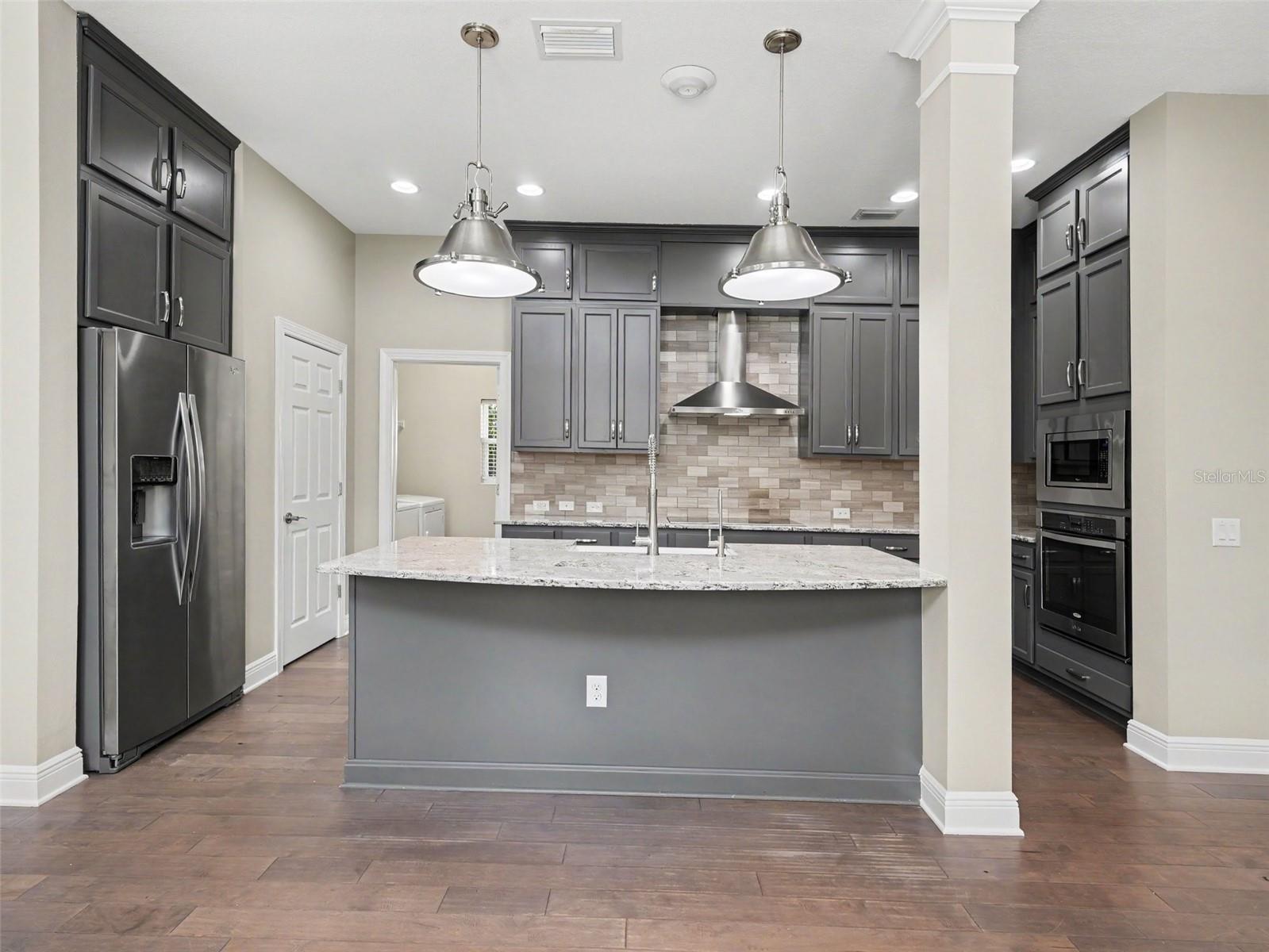 2424 WOOD ST, SARASOTA, FL — photo 6