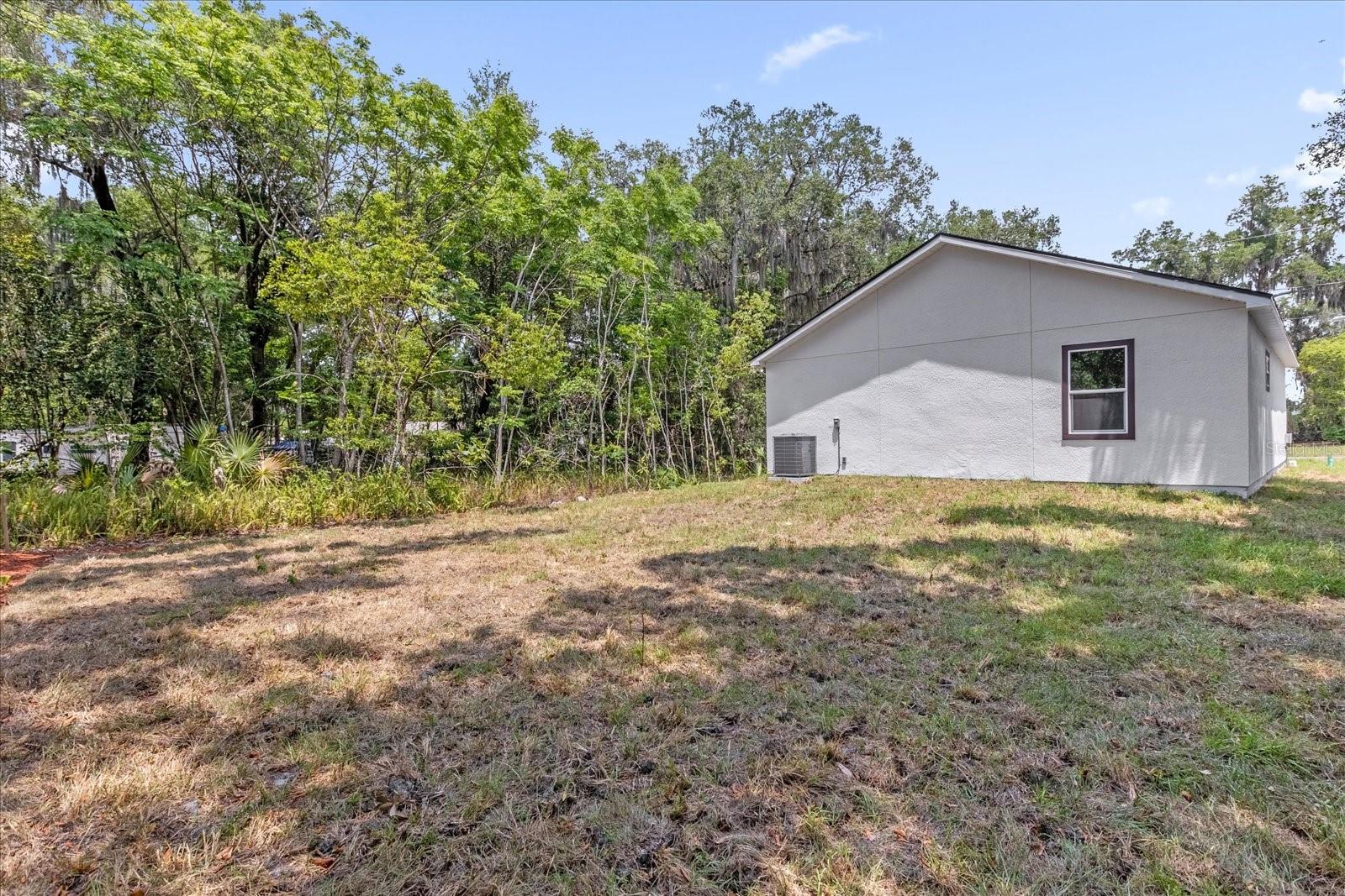 1126 S THOMPSON AVE, DELAND, FL — photo 26