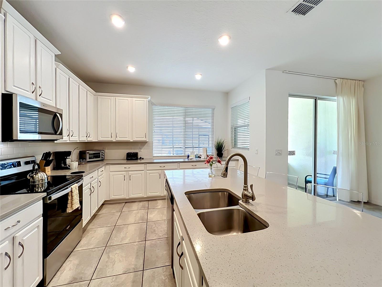 8976 AMELIA DOWNS TRL, KISSIMMEE, FL — photo 8