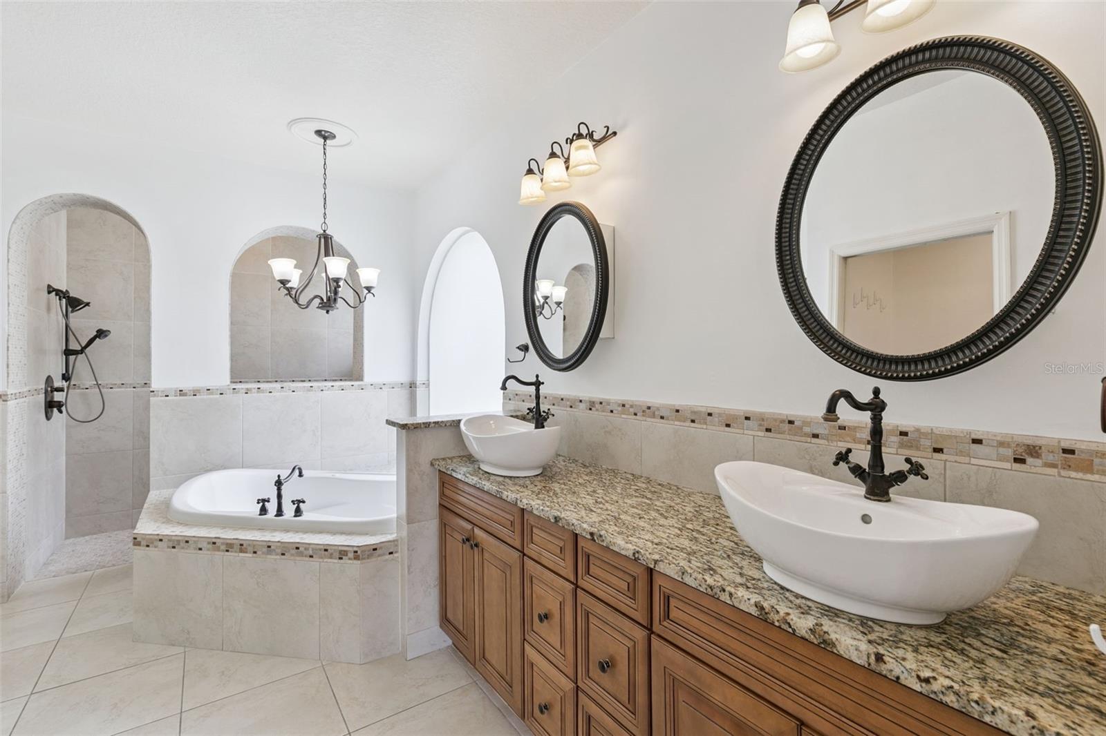 7670 MILANO DR, ORLANDO, FL — photo 19