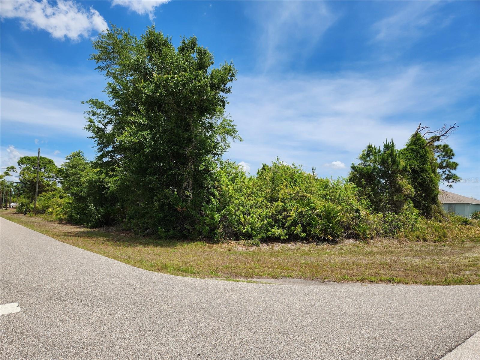 13128 FORESMAN BLVD, PORT CHARLOTTE, FL
