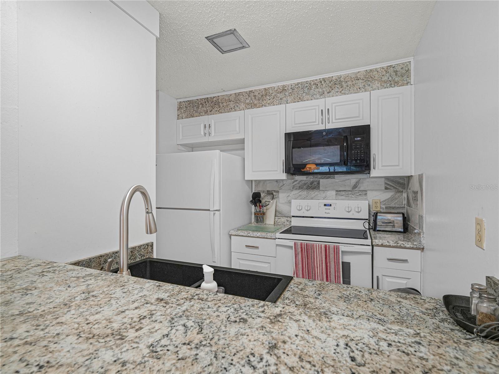 900 AVENUE Z SE #D6, WINTER HAVEN, FL — photo 8