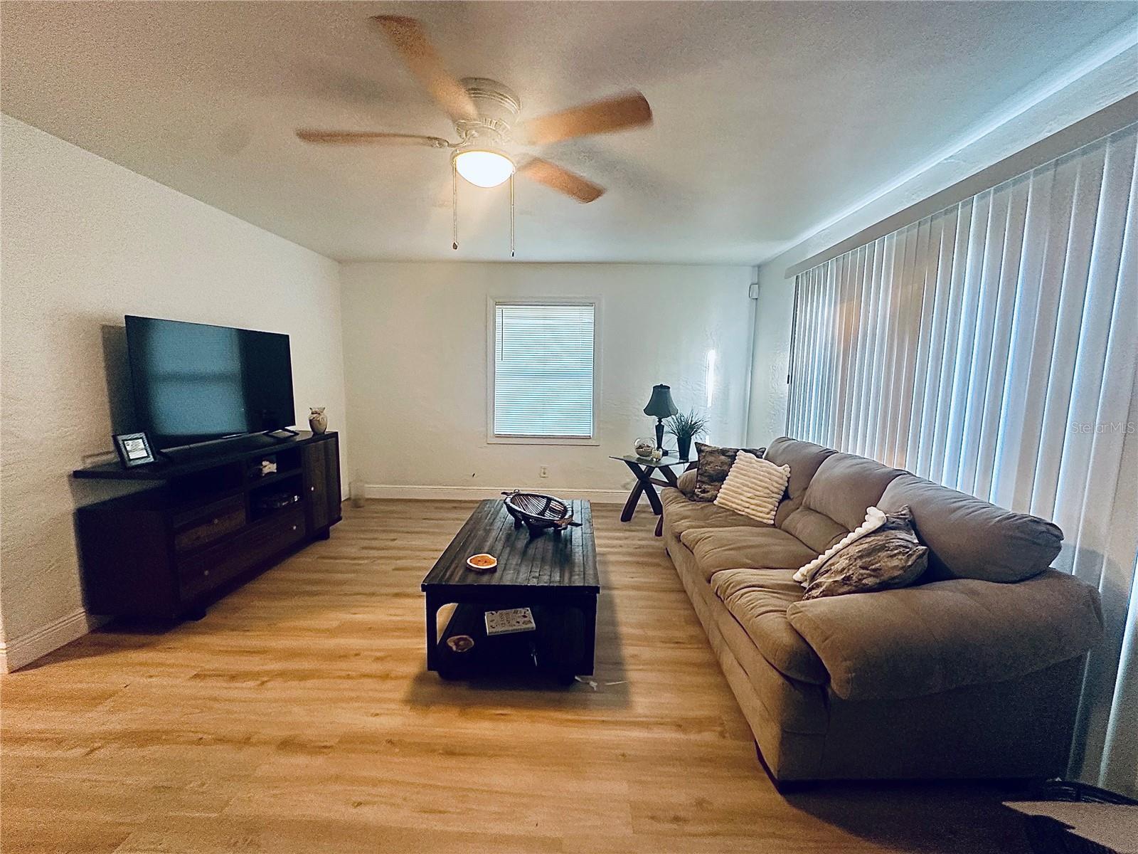 4811 EMERSON AVE S, ST PETERSBURG, FL — photo 5