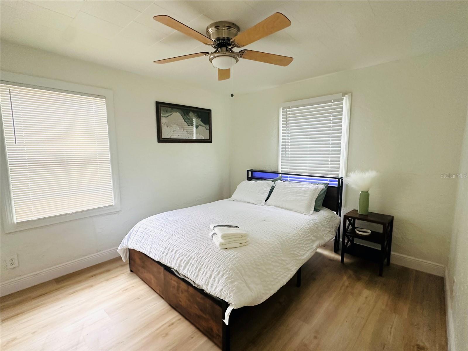 4811 EMERSON AVE S, ST PETERSBURG, FL — photo 7