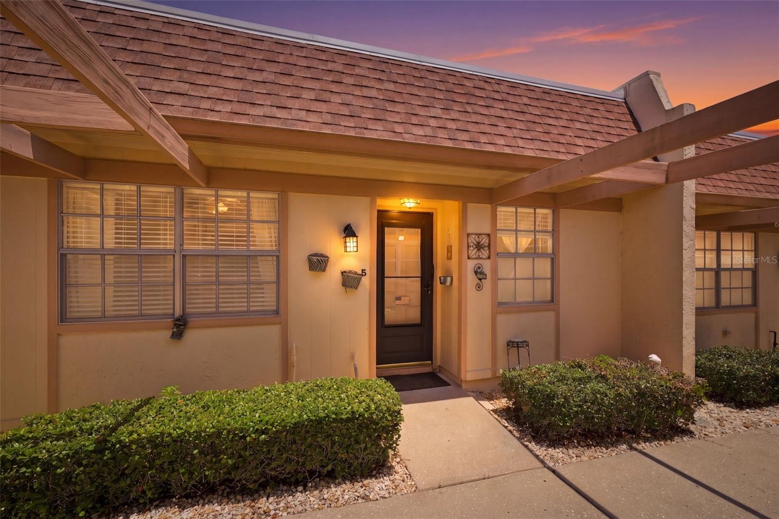 11210 CARRIAGE HILL DR #5, PORT RICHEY, FL