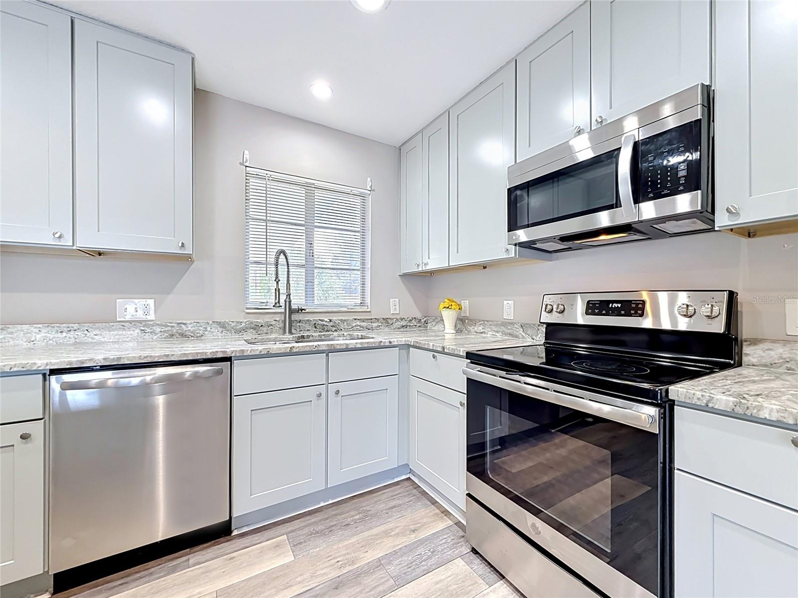 4509 S HALE AVE, TAMPA, FL — photo 11