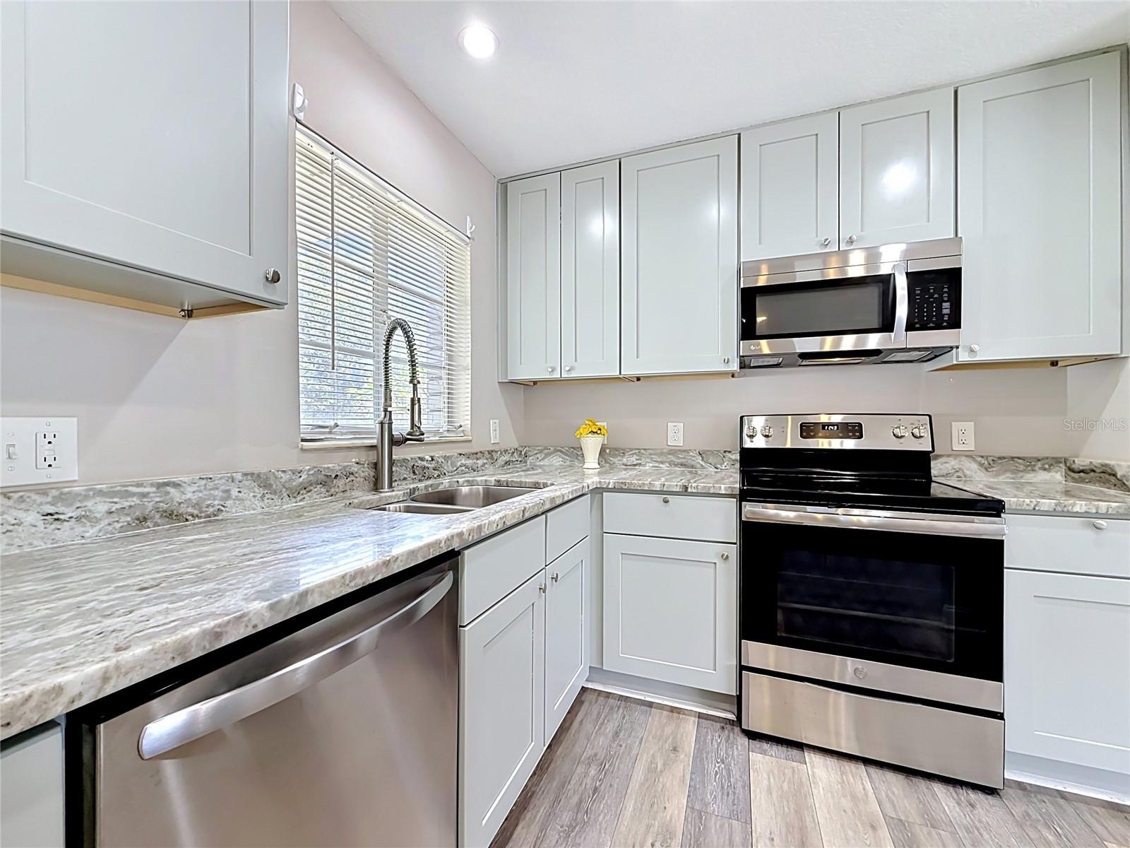 4509 S HALE AVE, TAMPA, FL — photo 16