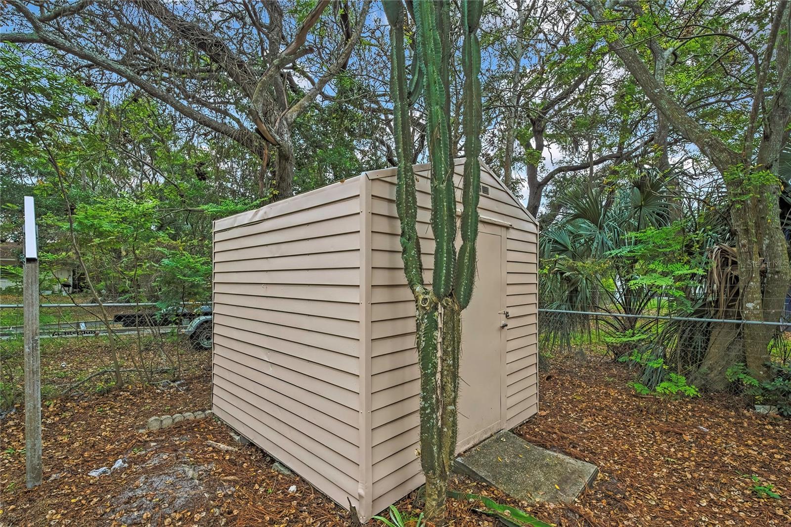 7830 BUTLER AVE, HUDSON, FL — photo 30
