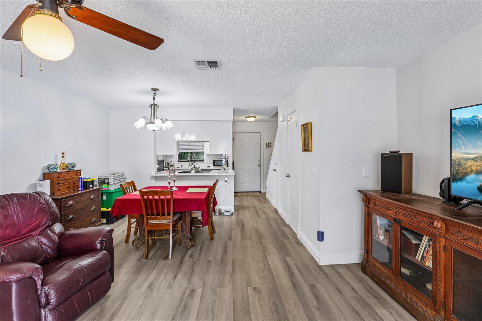4005 OAK LIMB CT, TAMPA, FL — photo 8