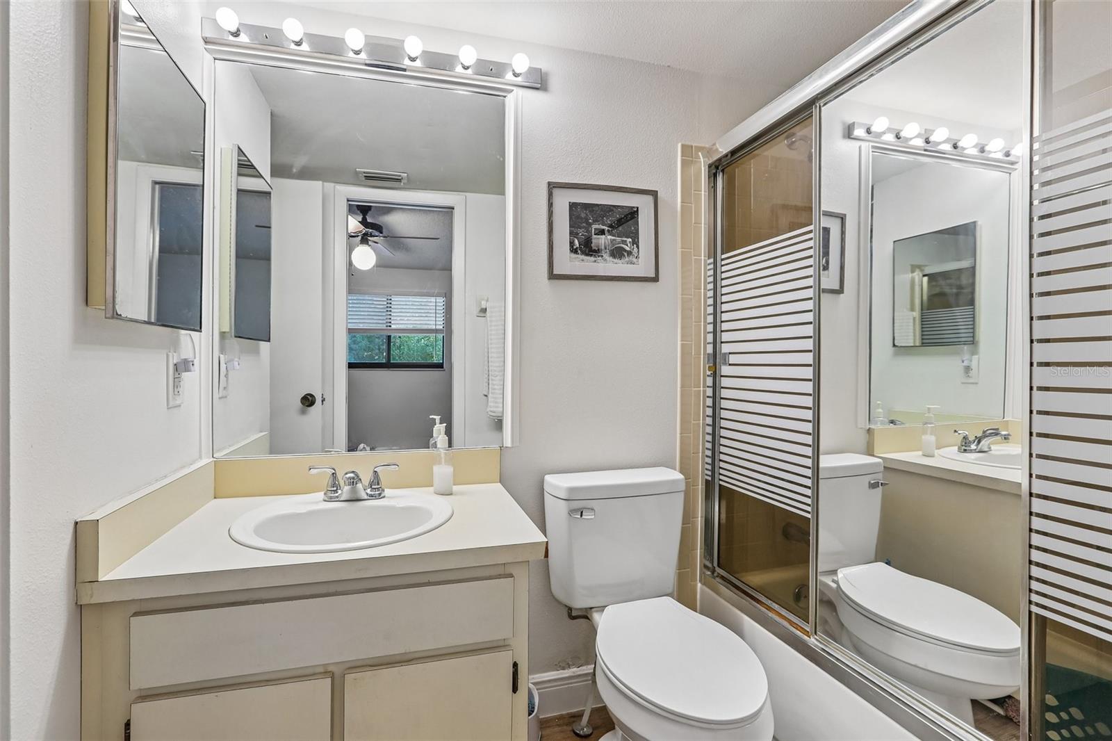 4005 OAK LIMB CT, TAMPA, FL — photo 16