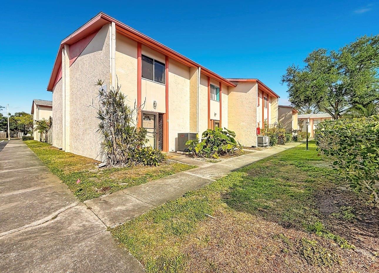 1655 58TH TER S #3, ST PETERSBURG, FL — photo 2