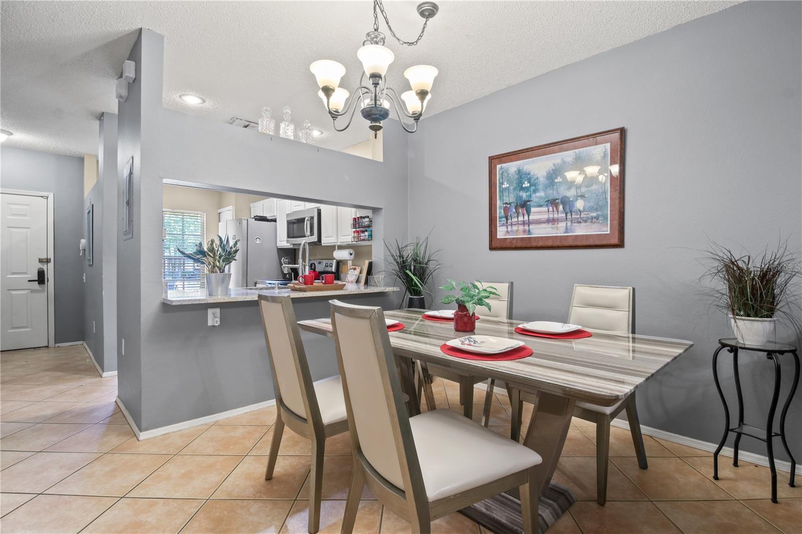 8635 HUNTERS KEY CIR, TAMPA, FL — photo 12