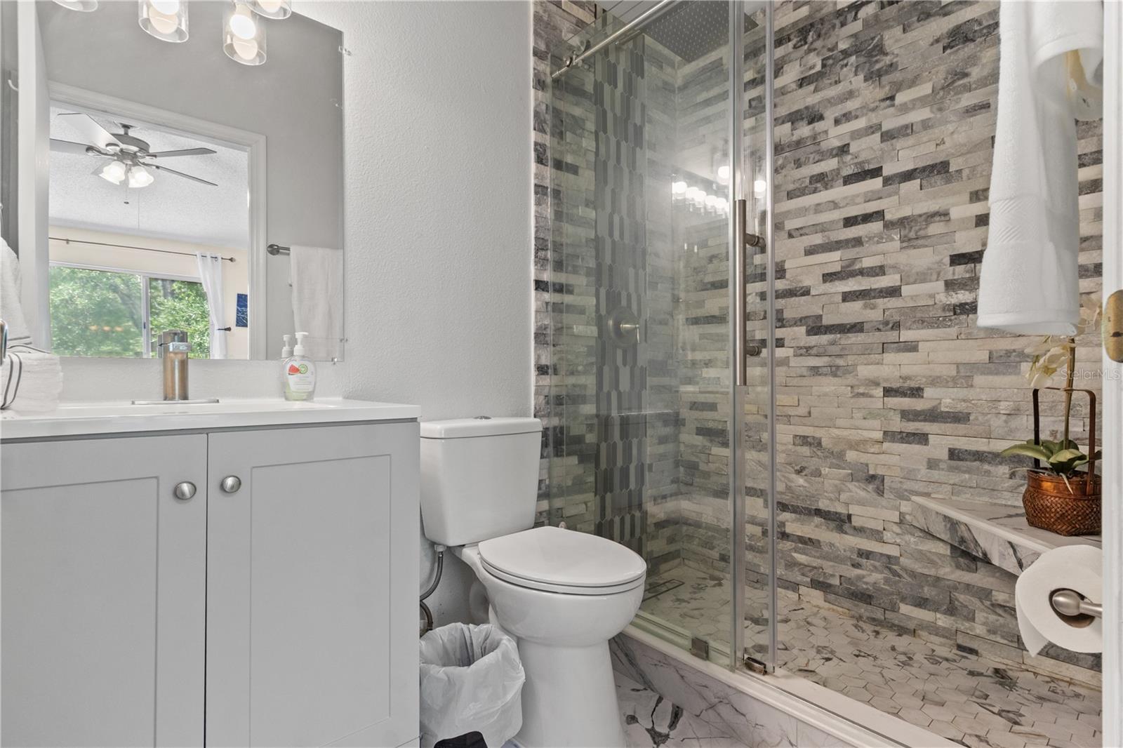 8635 HUNTERS KEY CIR, TAMPA, FL — photo 21