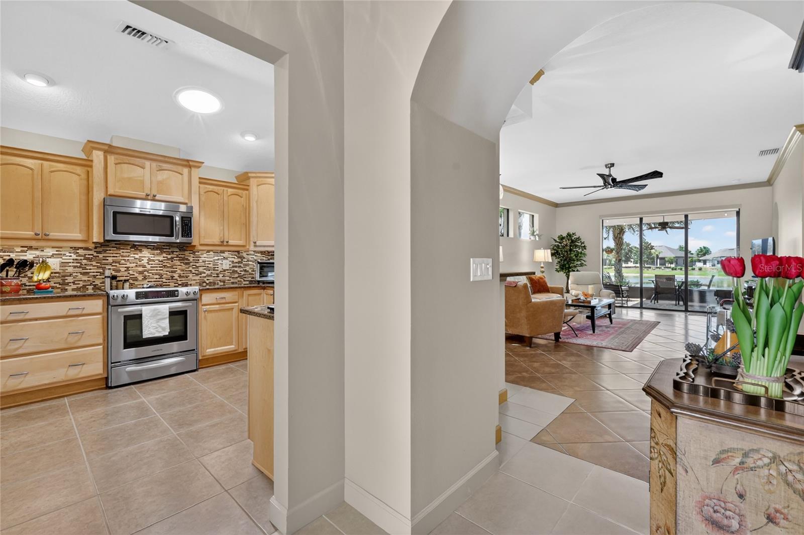 2327 WAKEFIELD WAY, MOUNT DORA, FL — photo 13