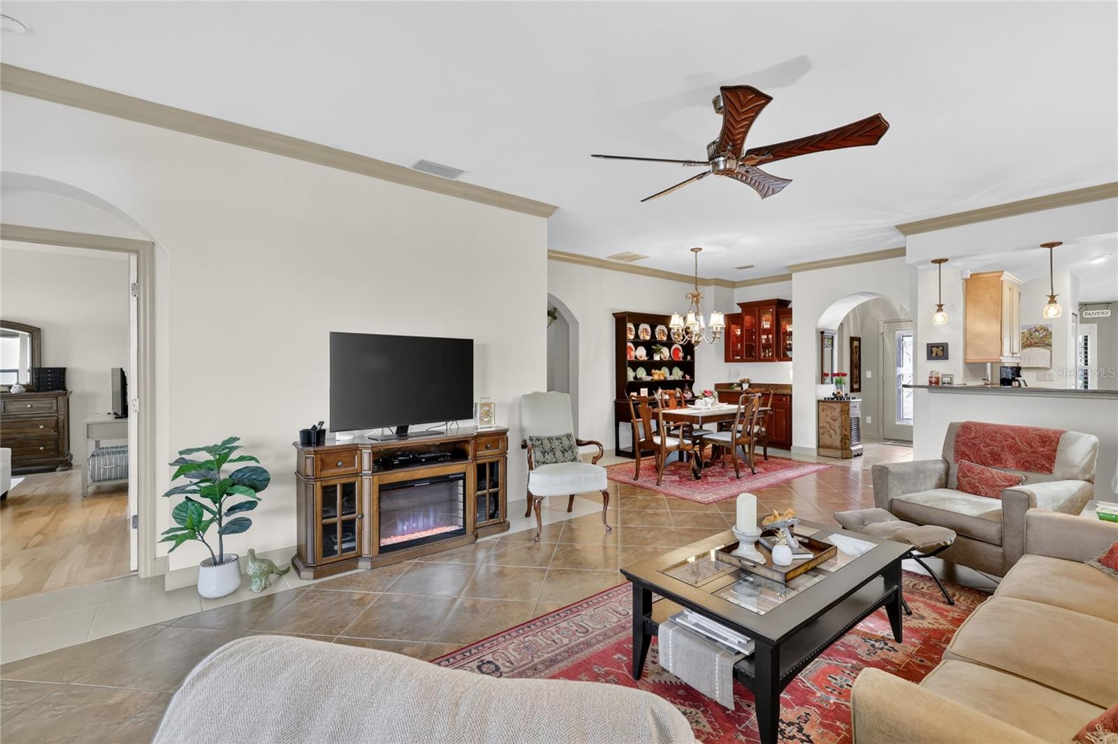 2327 WAKEFIELD WAY, MOUNT DORA, FL — photo 39