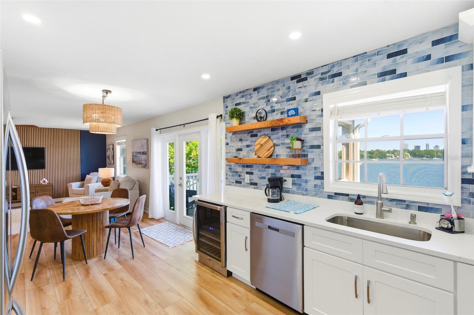 201 POMPANO DR SE #C furnished, ST PETERSBURG, FL — photo 11