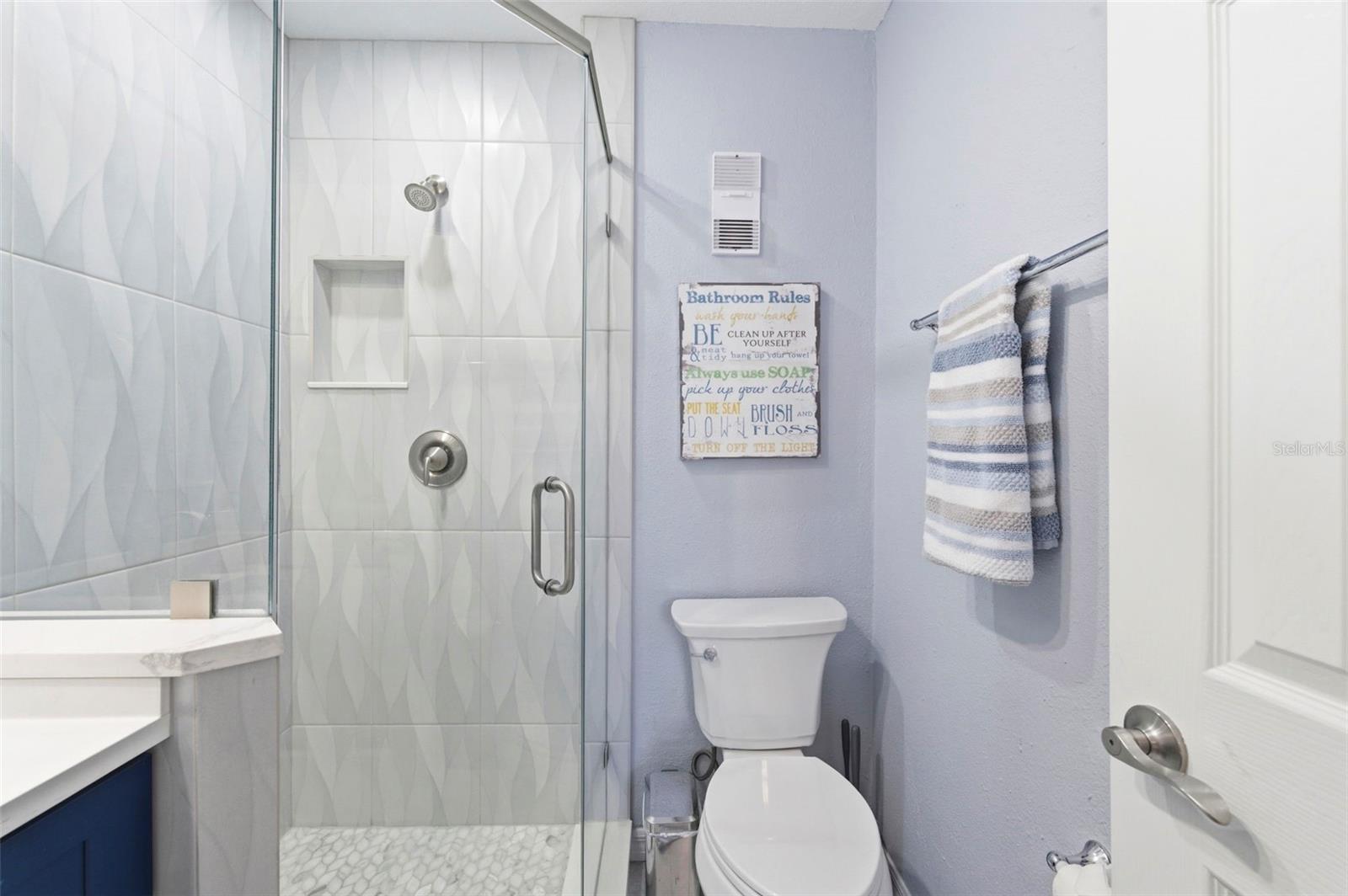 201 POMPANO DR SE #C furnished, ST PETERSBURG, FL — photo 24