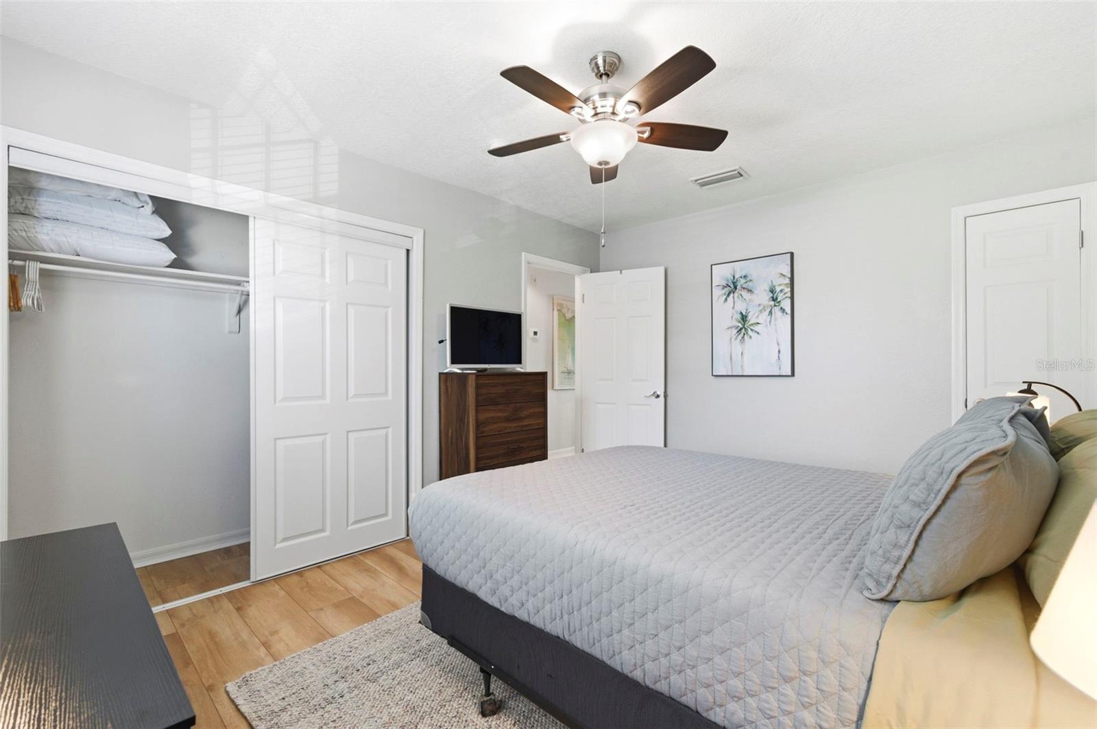 201 POMPANO DR SE #C furnished, ST PETERSBURG, FL — photo 25