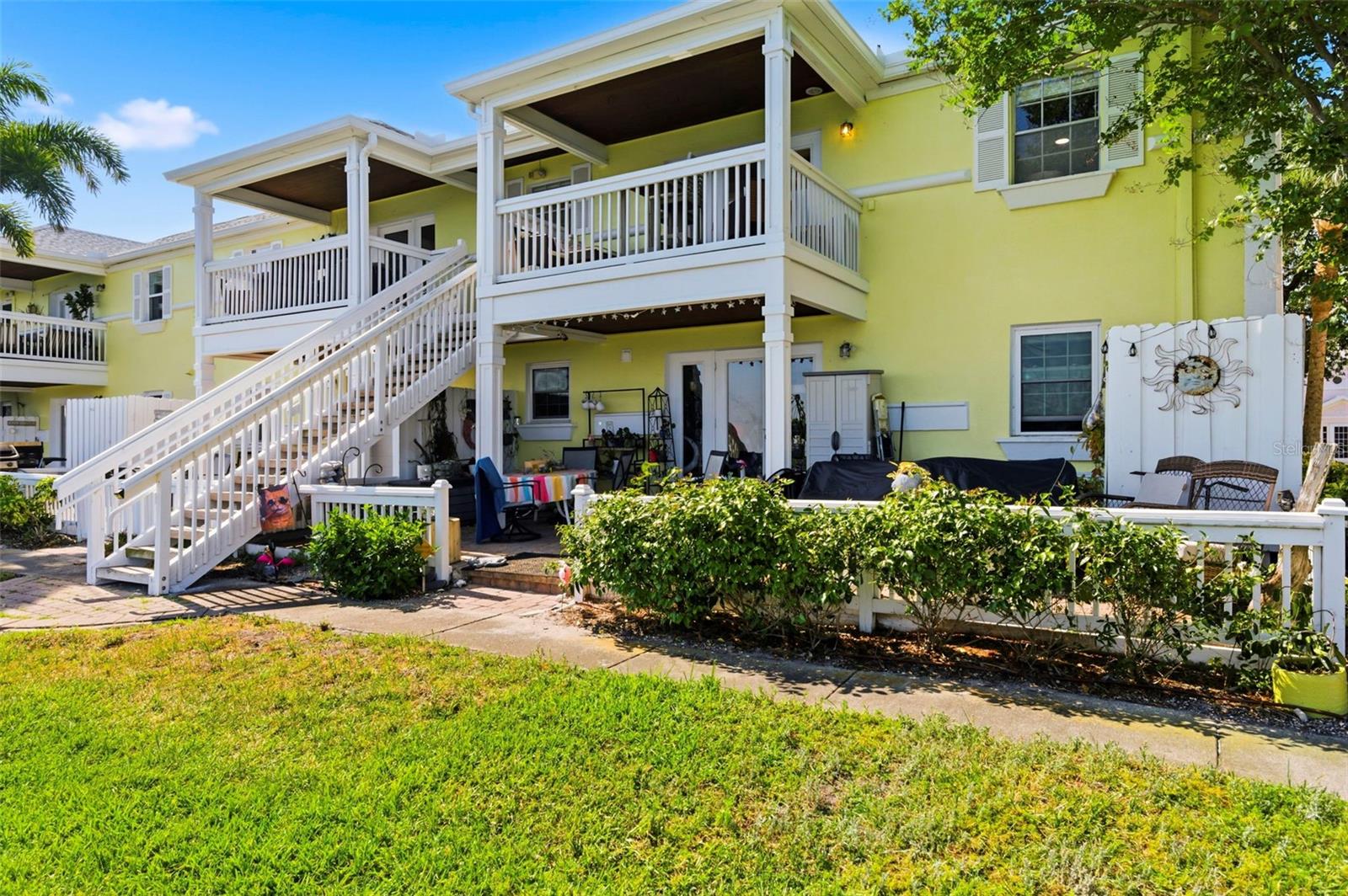 201 POMPANO DR SE #C furnished, ST PETERSBURG, FL — photo 40