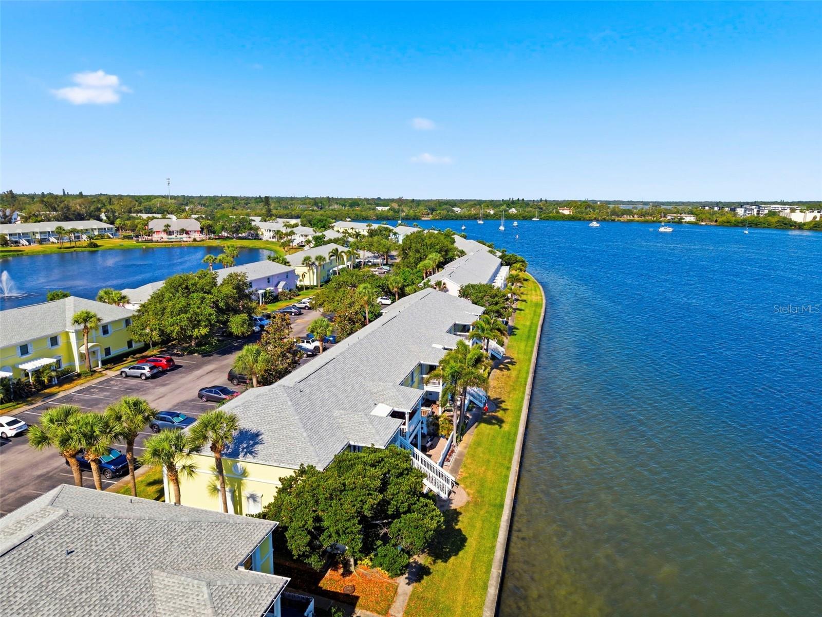 201 POMPANO DR SE #C furnished, ST PETERSBURG, FL — photo 48