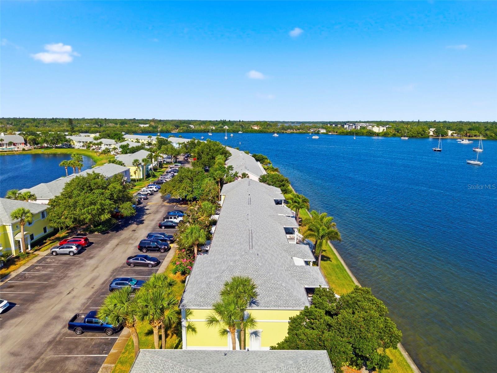 201 POMPANO DR SE #C furnished, ST PETERSBURG, FL — photo 49