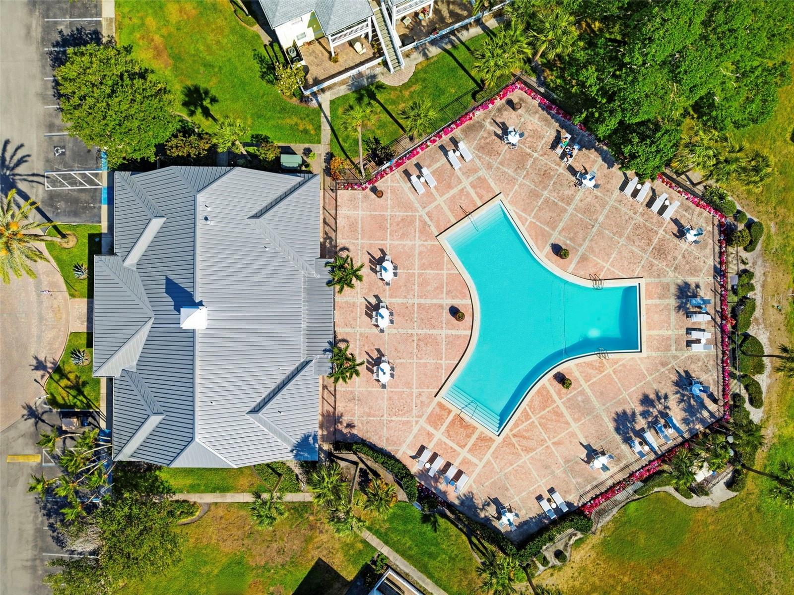 201 POMPANO DR SE #C furnished, ST PETERSBURG, FL — photo 63