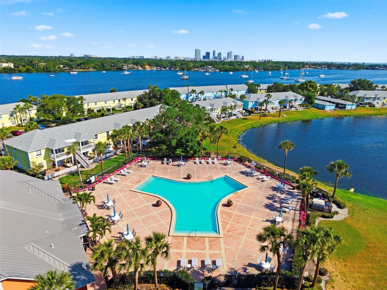 201 POMPANO DR SE #C furnished, ST PETERSBURG, FL — photo 64