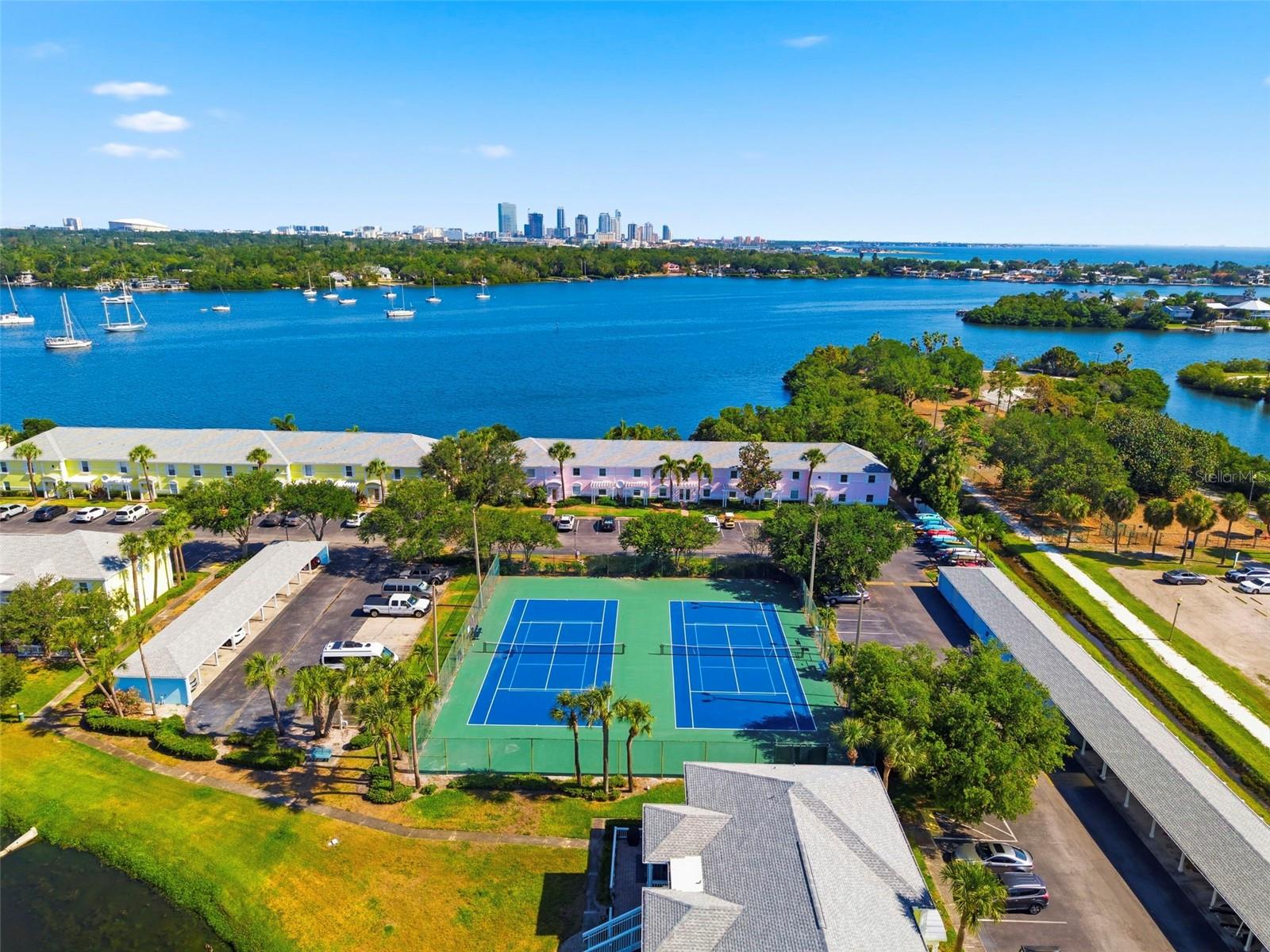 201 POMPANO DR SE #C furnished, ST PETERSBURG, FL — photo 66