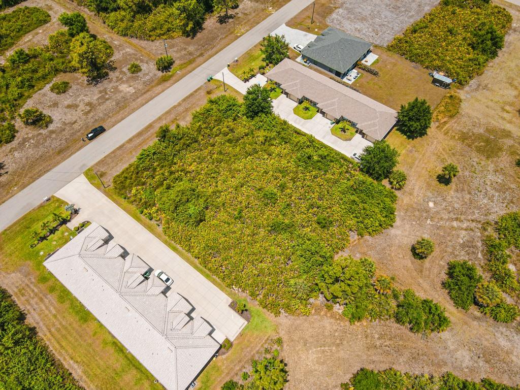 18 DONLON DR, ROTONDA WEST, FL — photo 8