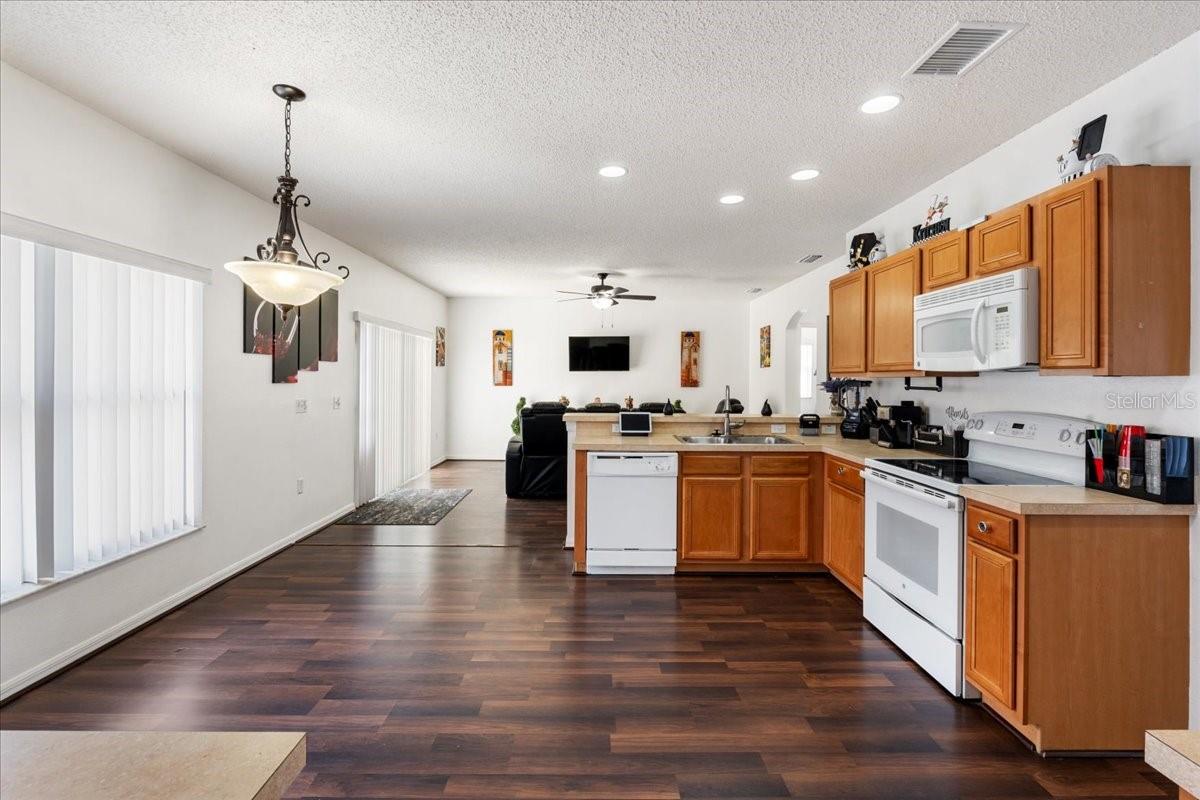 2074 RIO GRANDE CANYON LOOP, KISSIMMEE, FL — photo 15