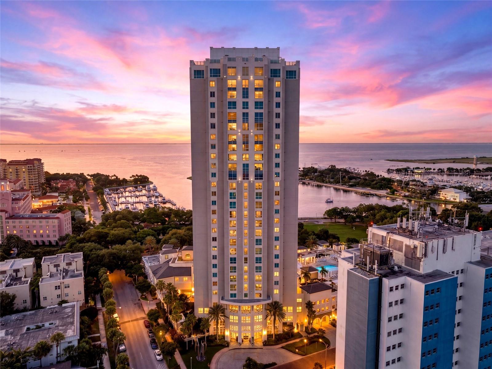 400 BEACH DR NE #401, ST PETERSBURG, FL
