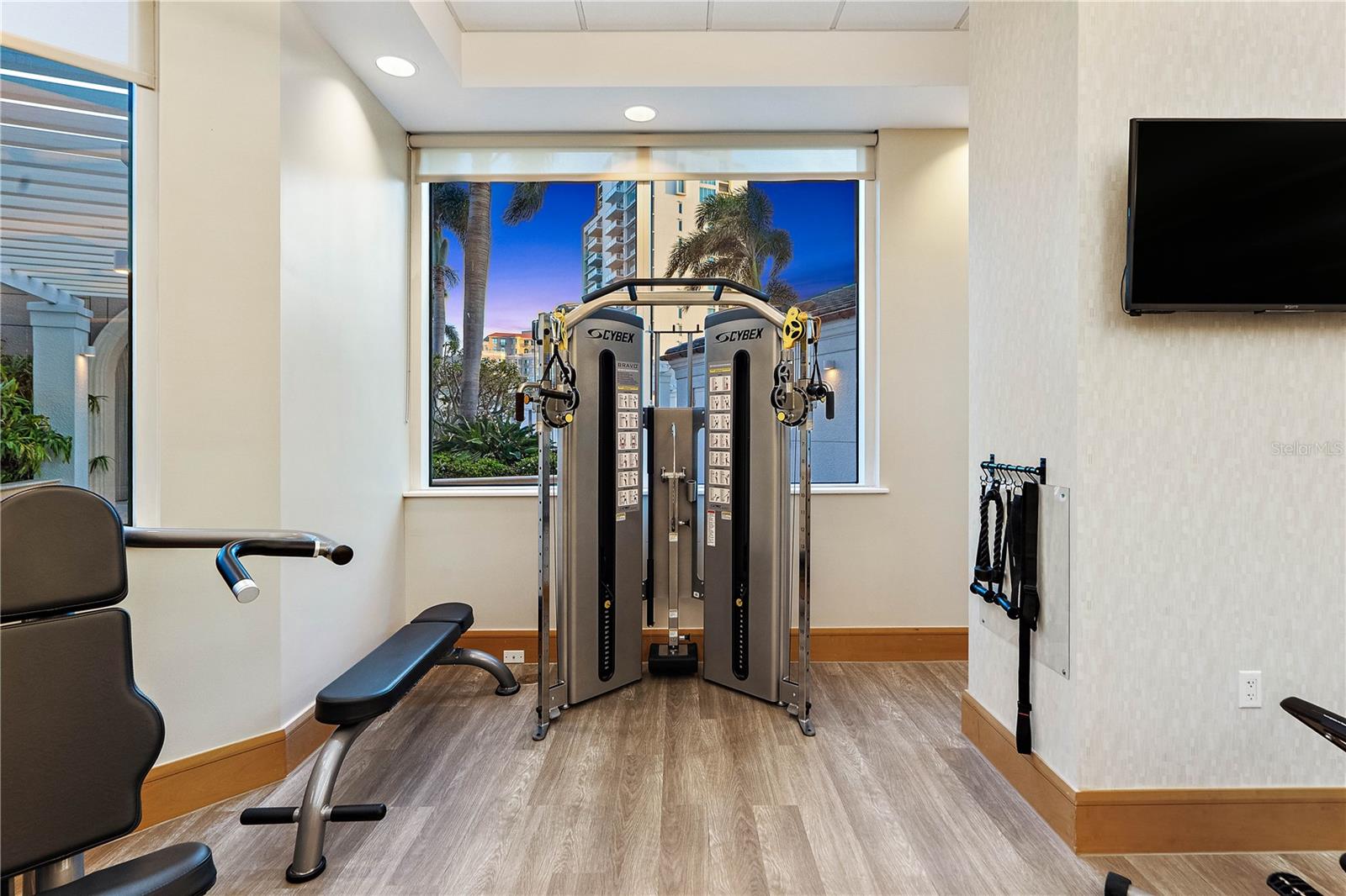 400 BEACH DR NE #401, ST PETERSBURG, FL — photo 39