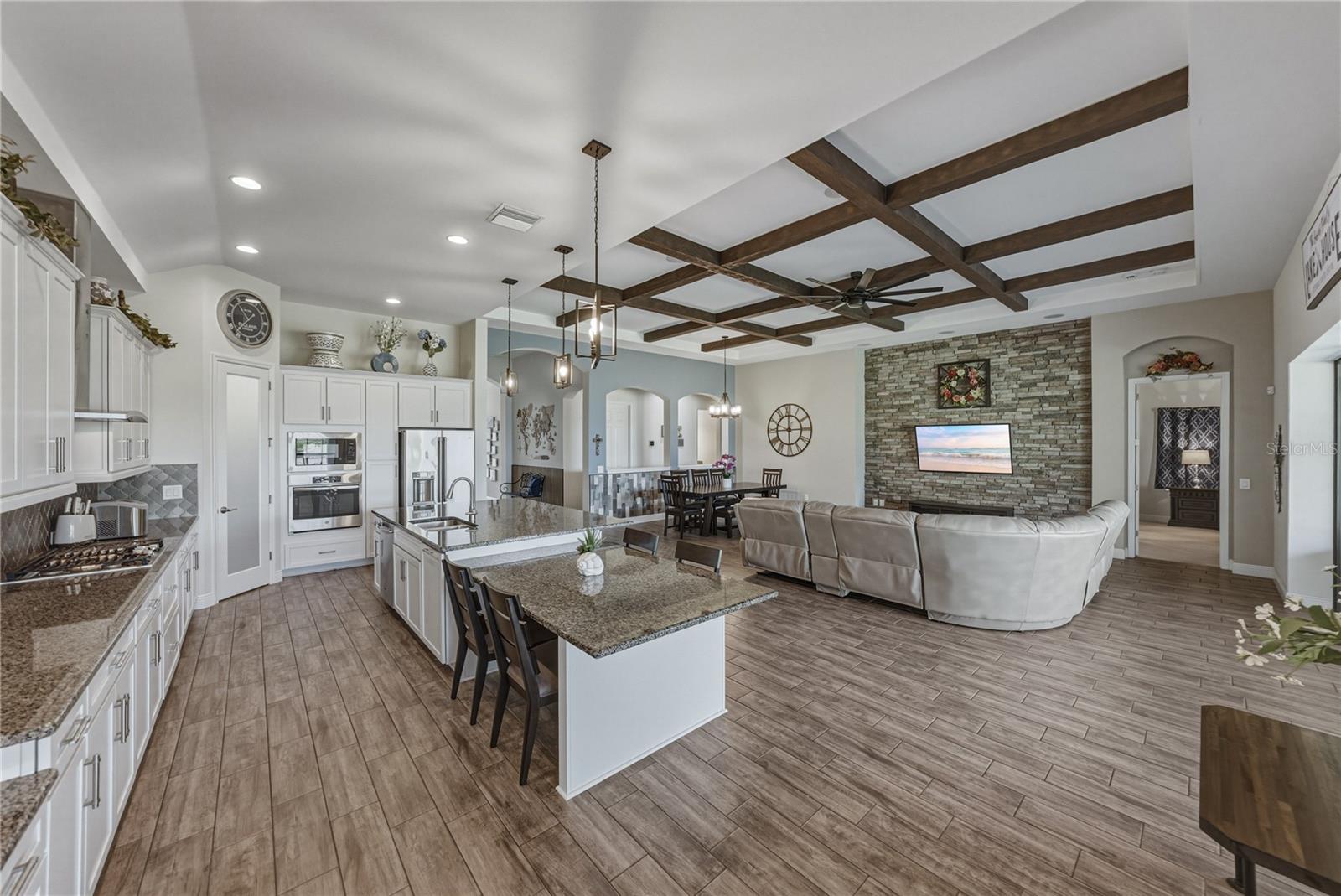 6743 SUNSET VISTA WAY, LAND O LAKES, FL — photo 17