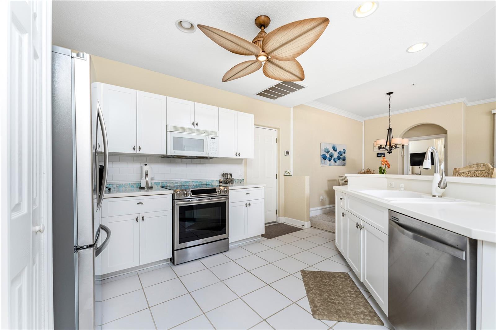 3485 SUNSET KEY CIR #101, PUNTA GORDA, FL — photo 20