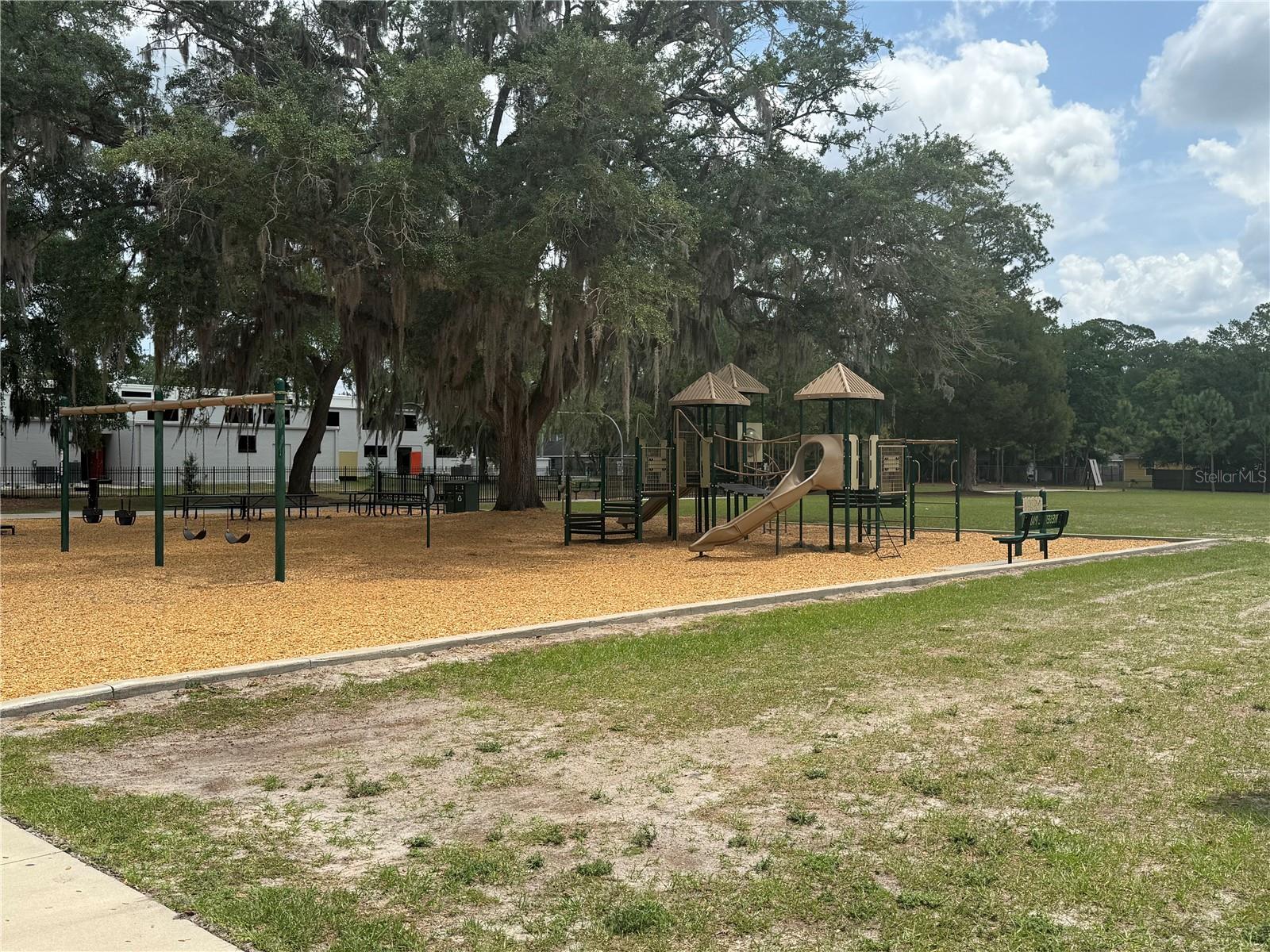 NE 8TH AVE, GAINESVILLE, FL — photo 9
