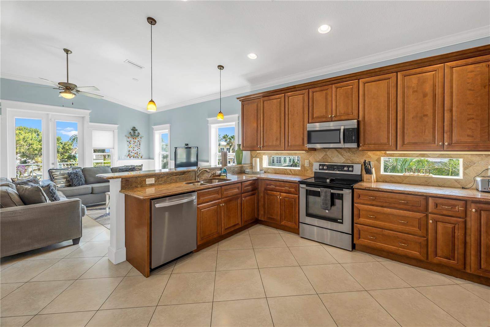 105 4TH ST S, BRADENTON BEACH, FL — photo 7