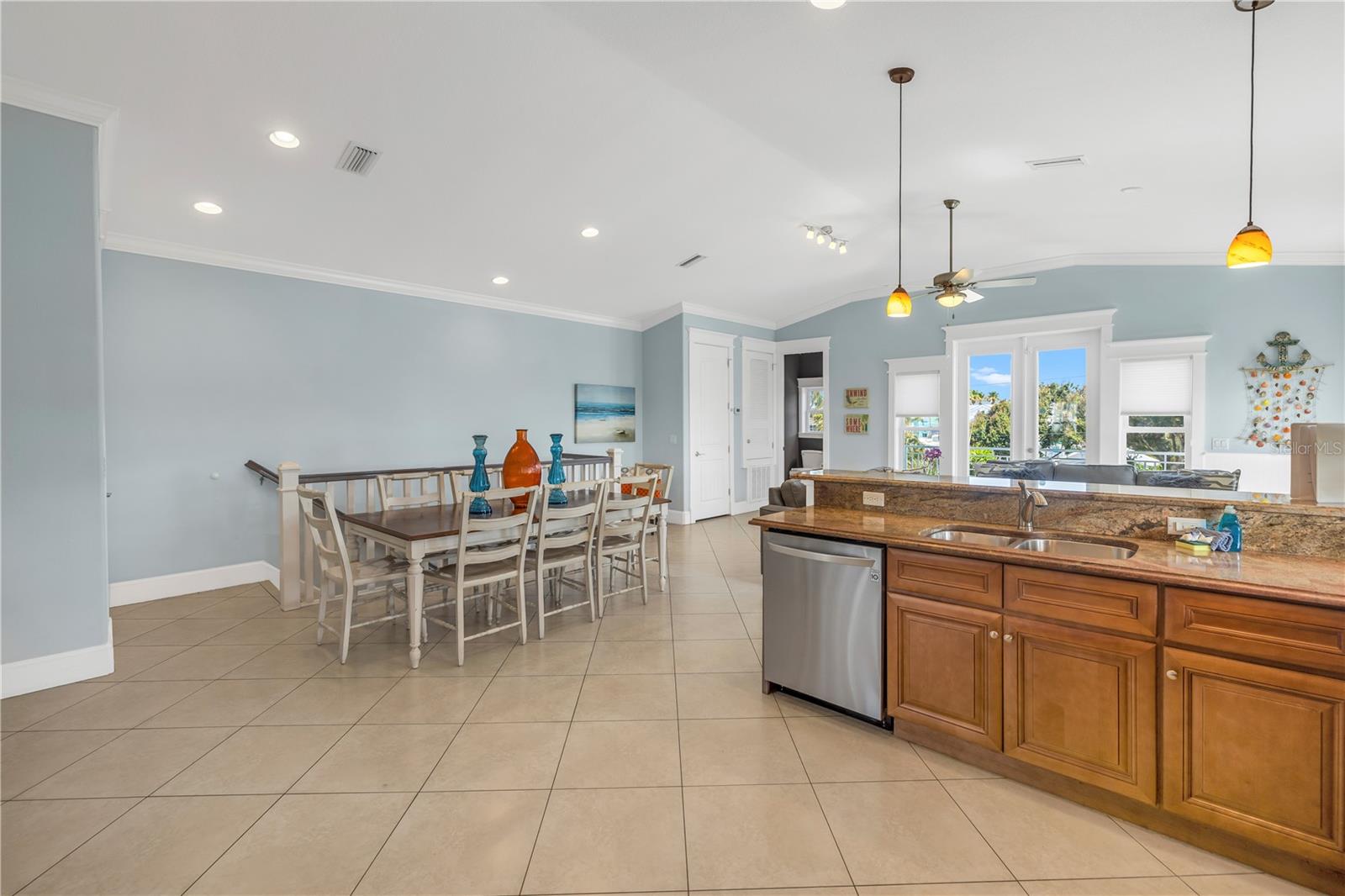 105 4TH ST S, BRADENTON BEACH, FL — photo 8