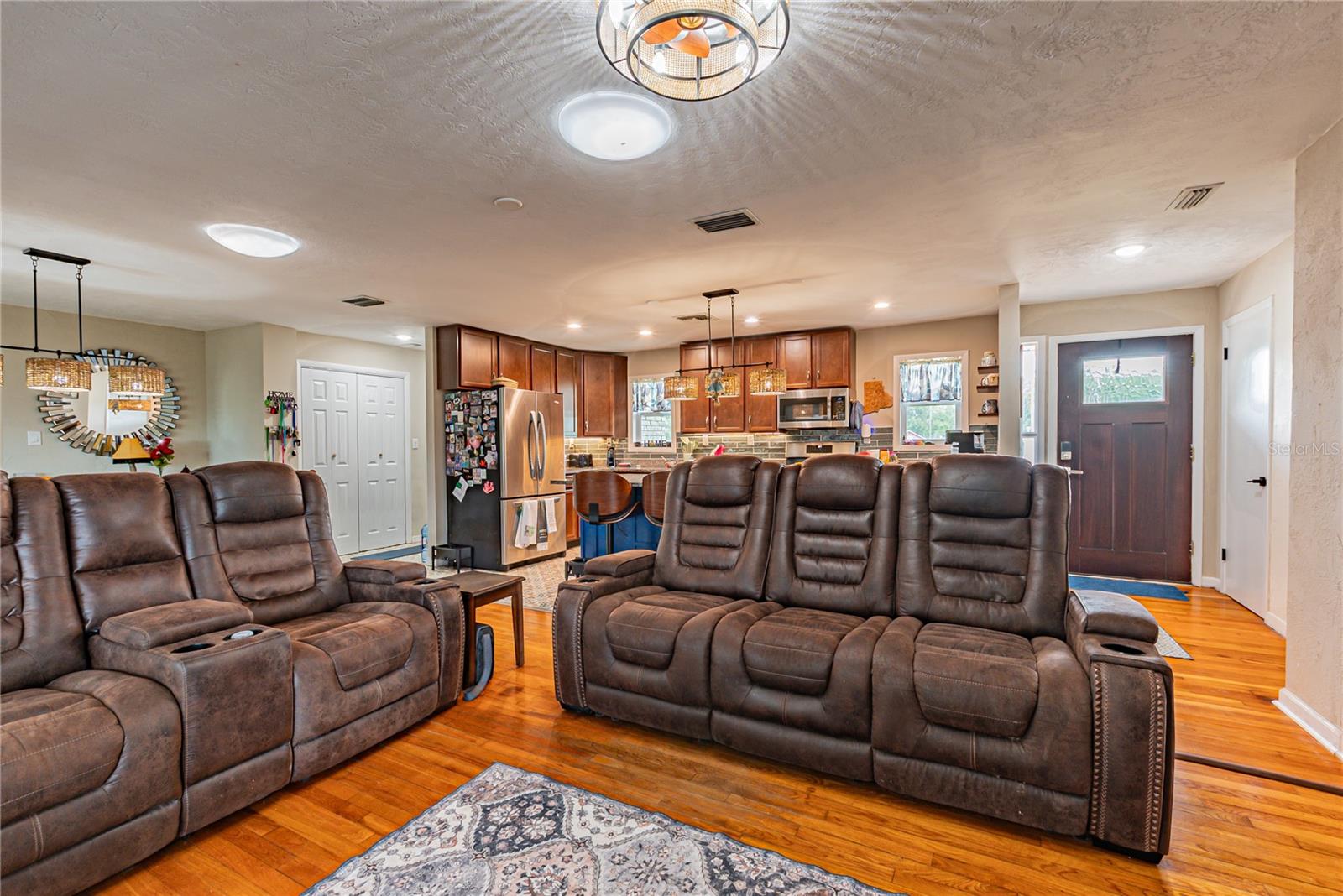5233 HILL DR, ZEPHYRHILLS, FL — photo 5