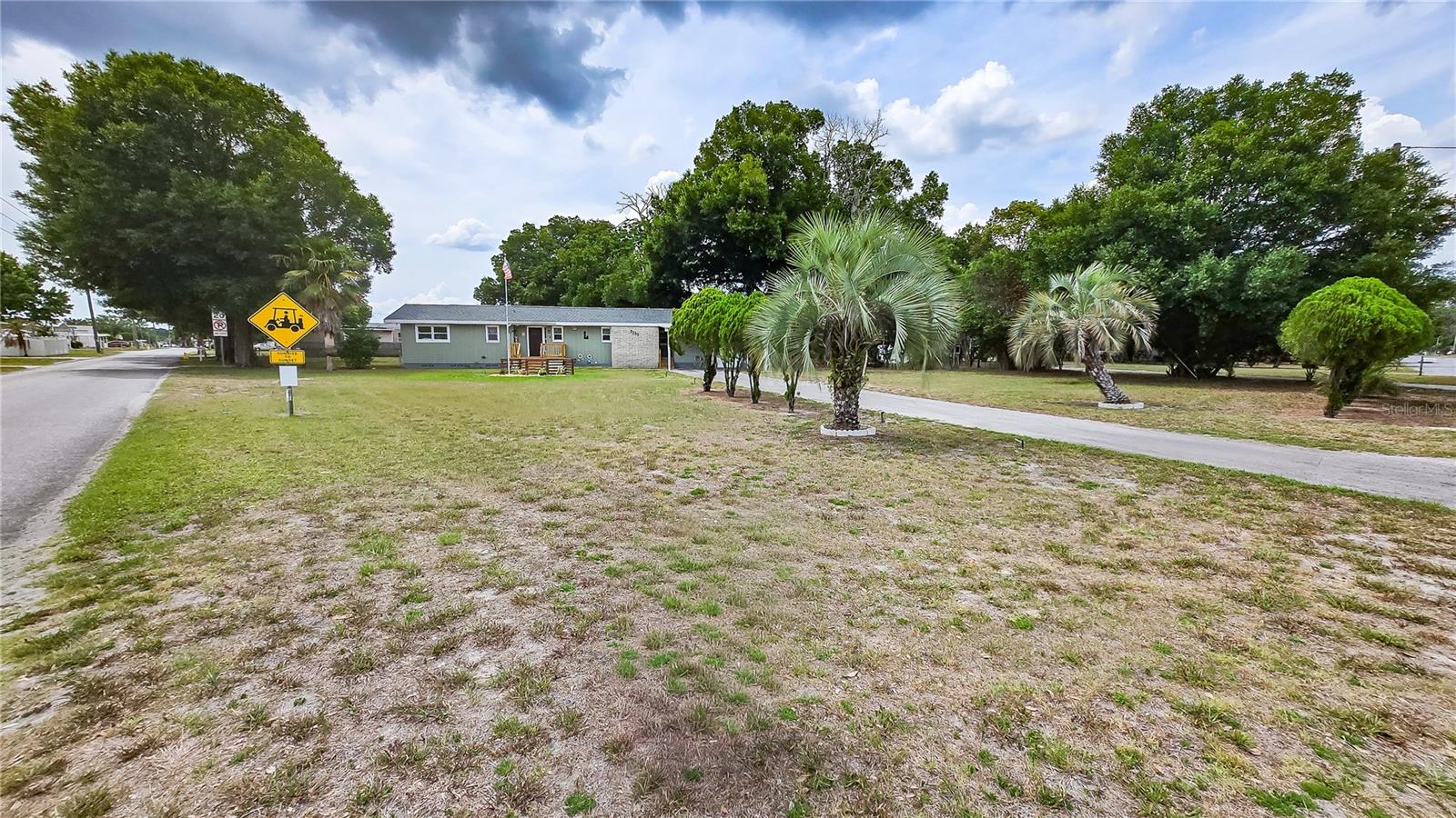 5233 HILL DR, ZEPHYRHILLS, FL — photo 42