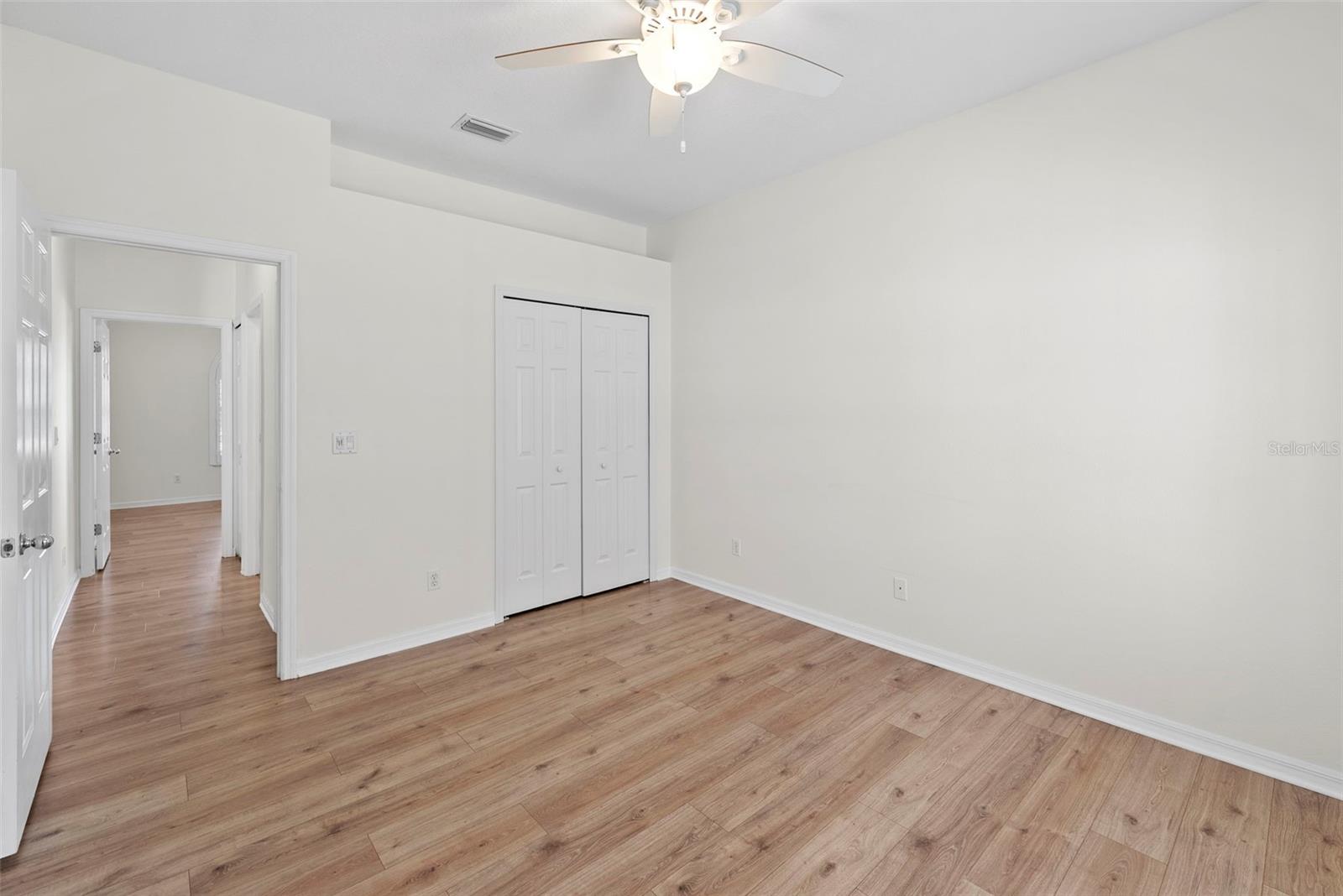 350 47TH AVE N, ST PETERSBURG, FL — photo 33