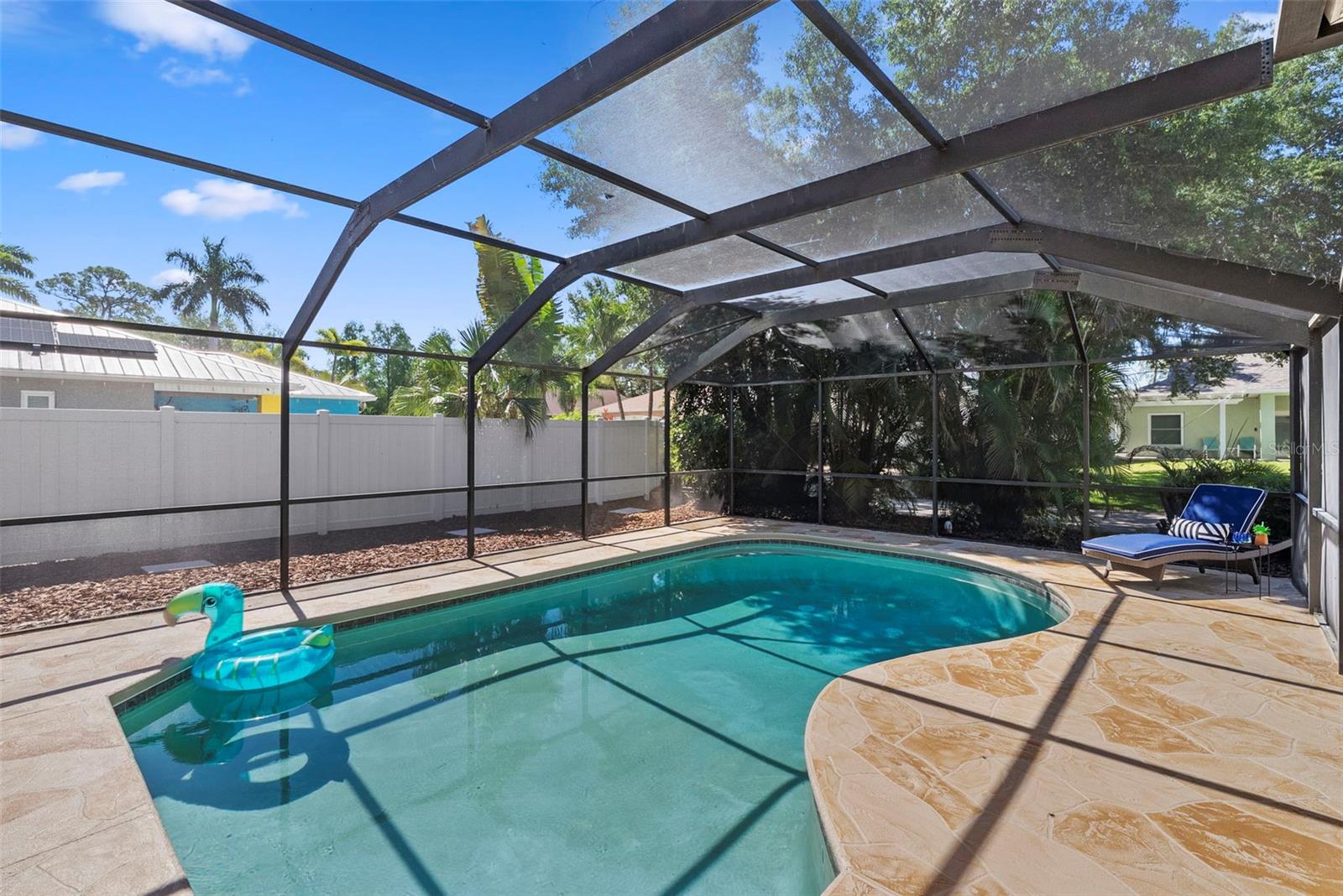 350 47TH AVE N, ST PETERSBURG, FL — photo 49