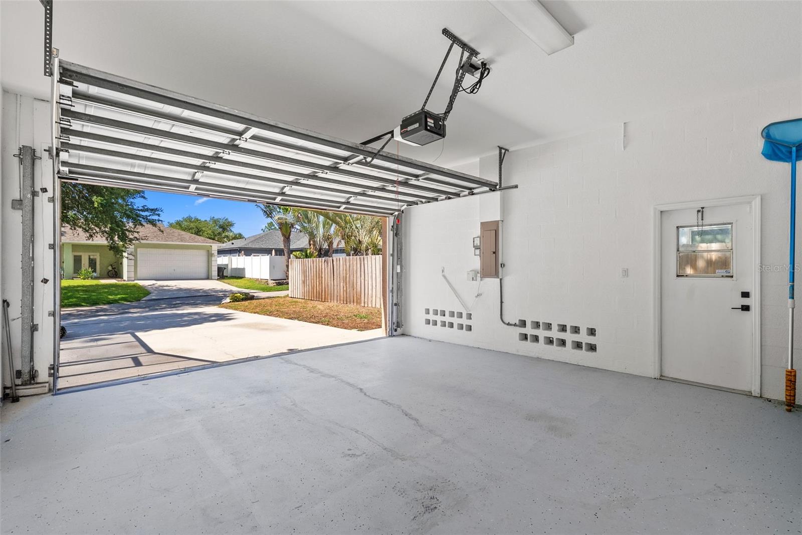 350 47TH AVE N, ST PETERSBURG, FL — photo 53