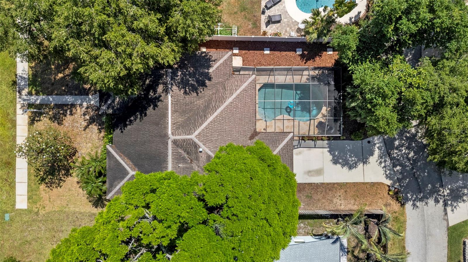 350 47TH AVE N, ST PETERSBURG, FL — photo 60