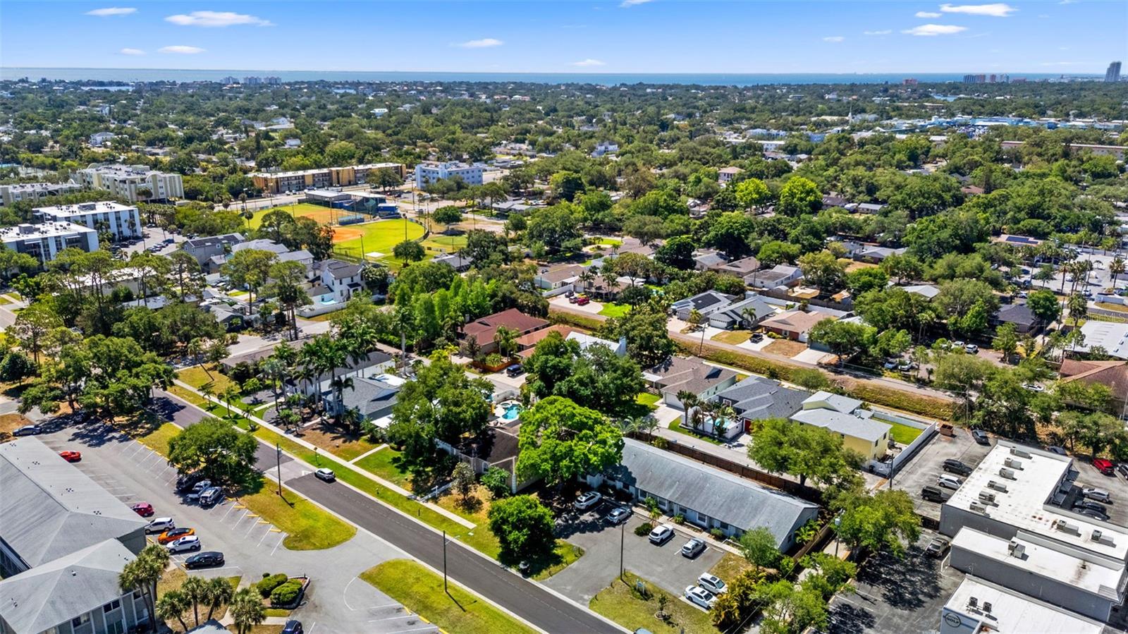 350 47TH AVE N, ST PETERSBURG, FL — photo 67