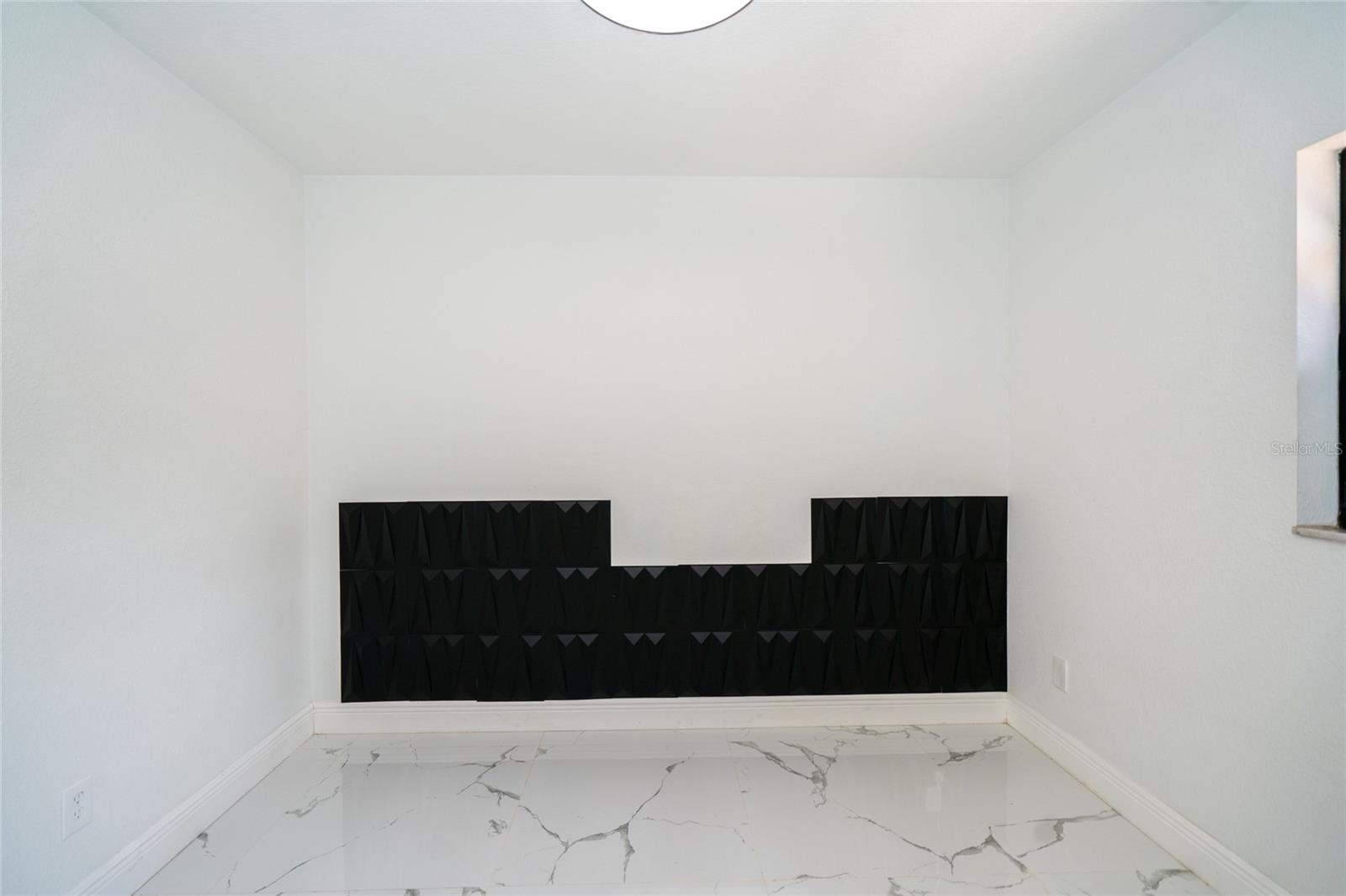 6403 AMUNDSON ST, TAMPA, FL — photo 9