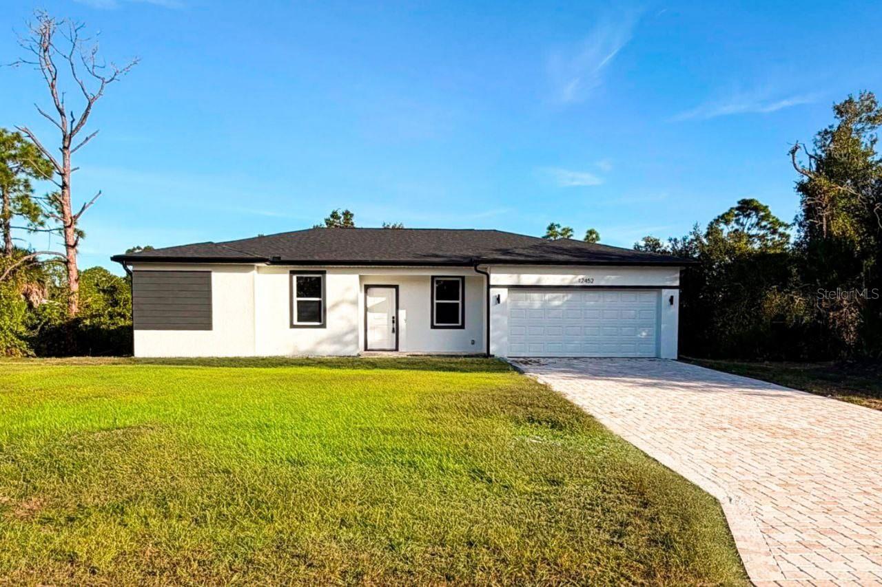 18423 ELGIN AVE, PORT CHARLOTTE, FL